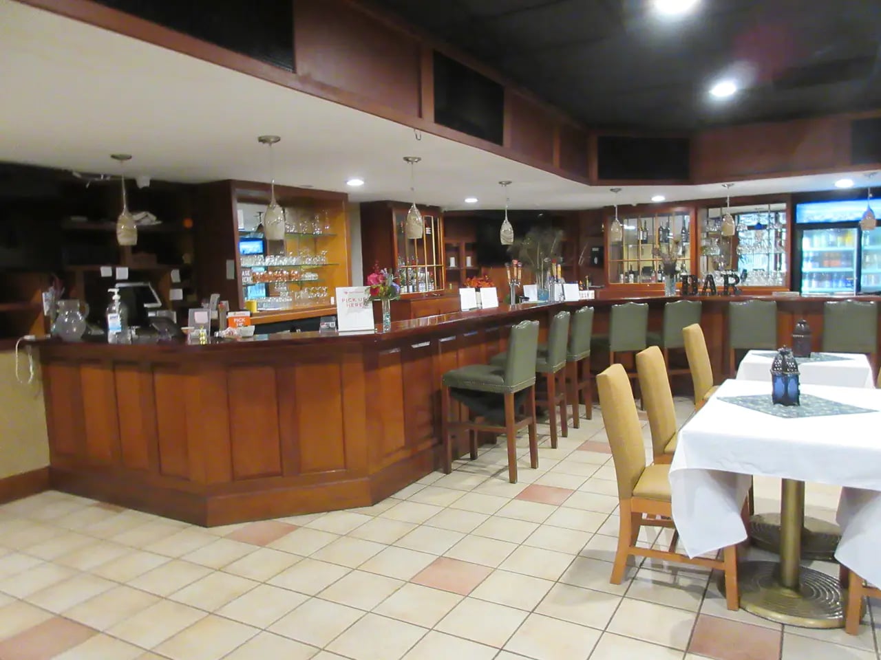 Restaurant and Bar Area
